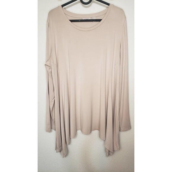 LOGO by Lori Goldstein Rayon 230 Long Sleeve Top w/ Handkerchief Hem - Large - Picture 1 of 9